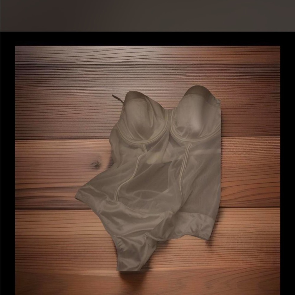 Sculpting Bustier Bodysuit in white